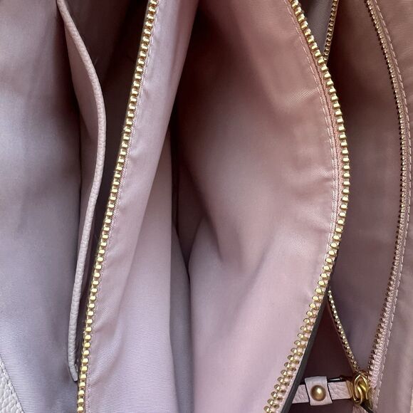 Tory Burch Everly  Shell Pink Pebble Leather Tote Handbag Gold Hardware Designer - Picture 9 of 16